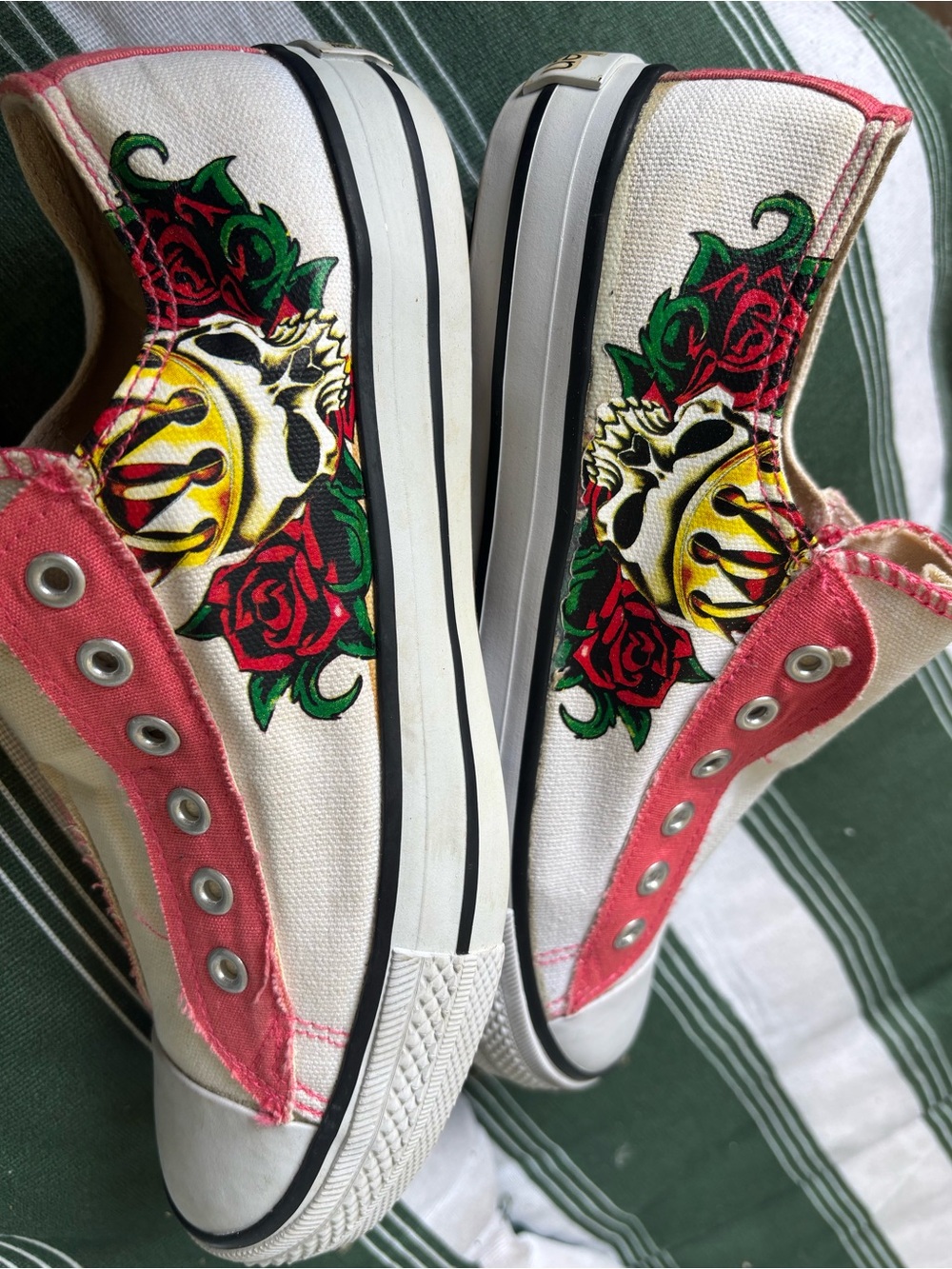 Canvas Low-Top Floral Skull Sneakers in White and Pink